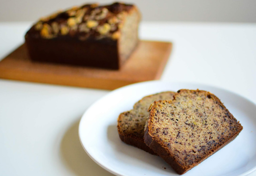 bananovy-chleb-servirovani-1024x704px